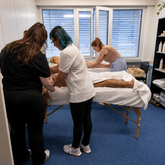 Zahlt die Krankenkasse Maderotherapie? EMR, ASCA, Zusatzversicherung